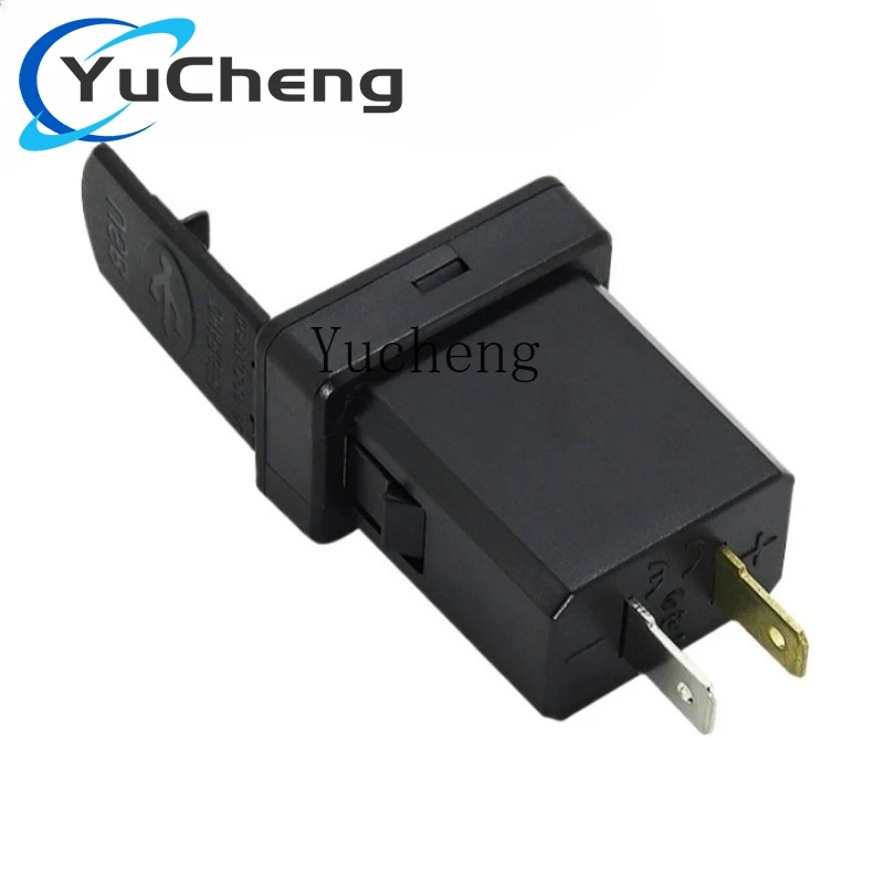 Brand New Double USB Socket Fast Car Charger  Charging Adapter For Mitsubishi Outlander 3 Xpander Eclipse Cross ASX