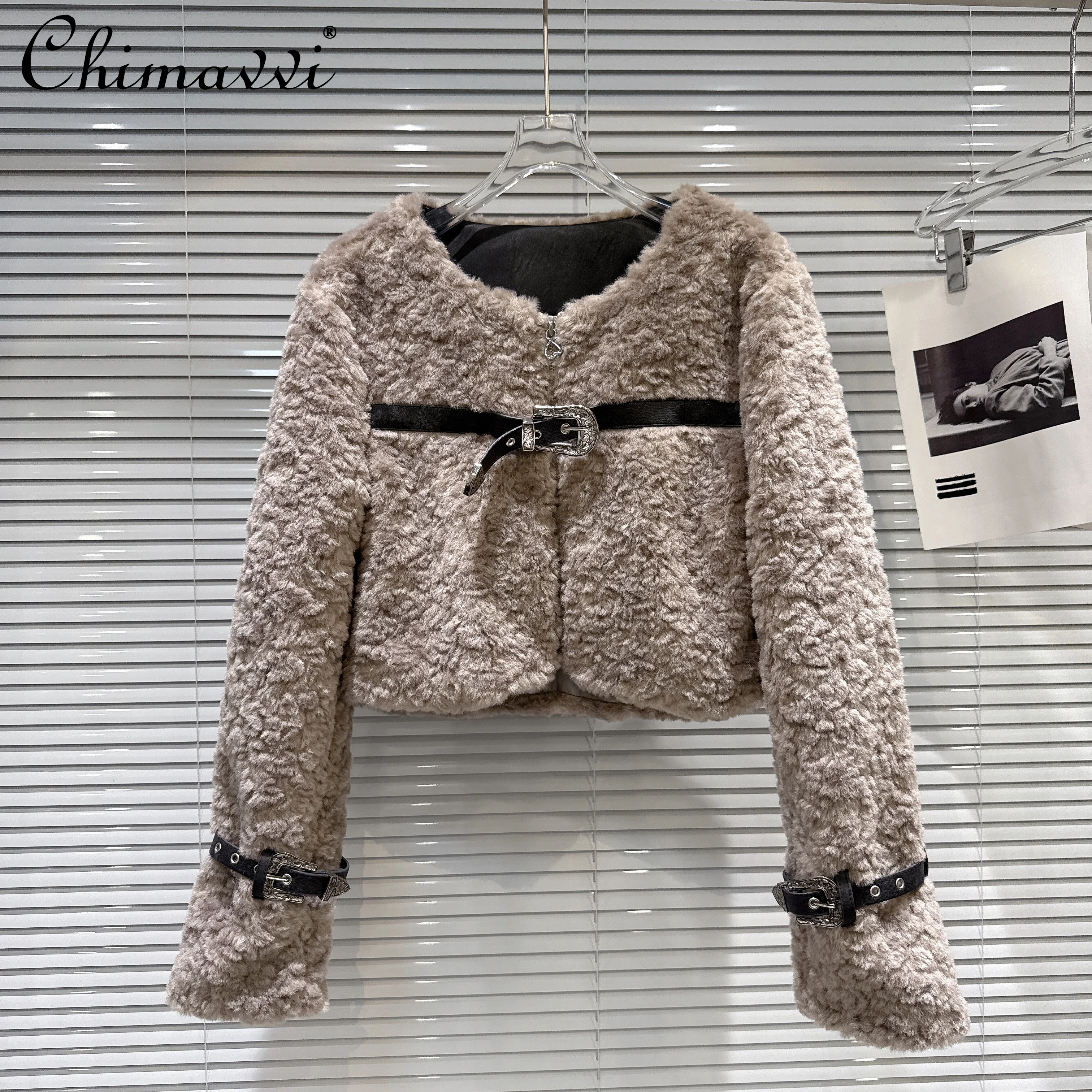 

Korean Style Elegant Fashion Round Neck Long Sleeve Zipper Metal Buckle Belt Thick Fleeced Short Jackets Coats for Women Winter