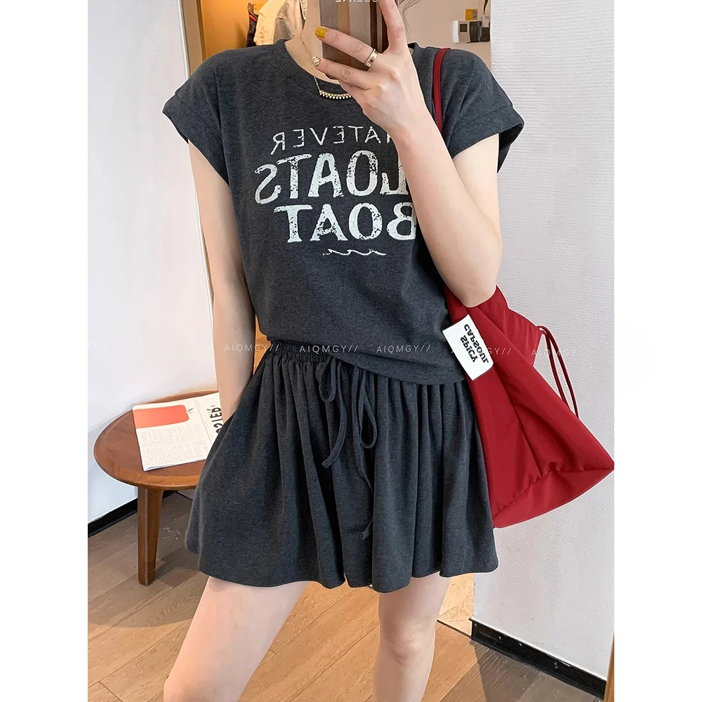 

Модный повседневный женский летний комплект больших размеров, облегающая универсальная футболка с короткими рукавами и надписью, юбка трапециевидной формы, брюки, комплект из двух предметов