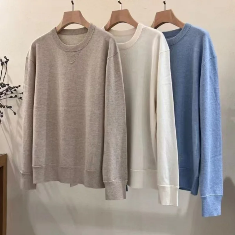 

Embroidered round neck cashmere pullover knitted sweater