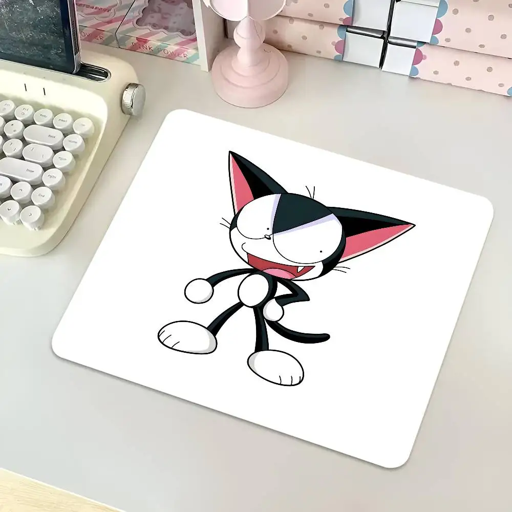 Kuro Cyborg Kuro-chan Mousepad Small LockEdge Mouse Pad For Gamers Computer Desk Pad Rectangular Anti-slip Rubber