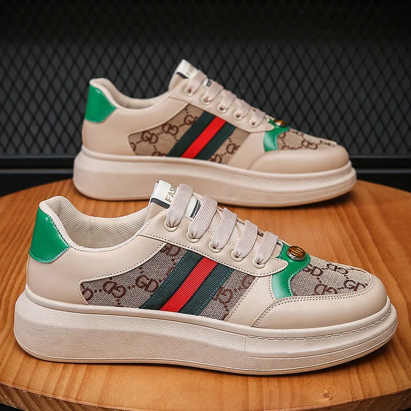 2024 Spring and Autumn Korean Edition New Men\'s Thick Bottom Non slip Breathable White Casual Student Board Shoes