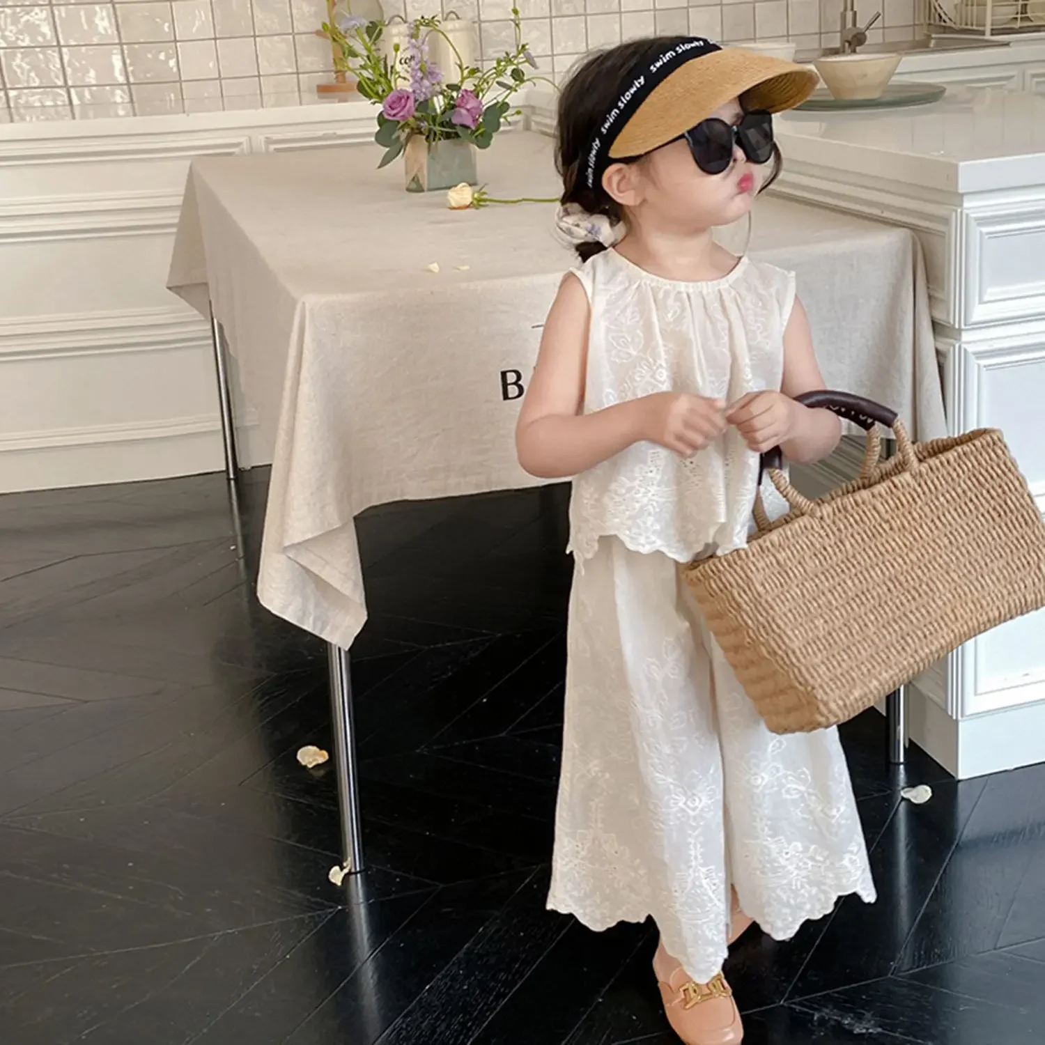 Girls Clothes Suit Girls Lace Top Childrens Wide Leg Pants Set Korean Style Fashion Childrens Clothing 2023 Summer Casual Set