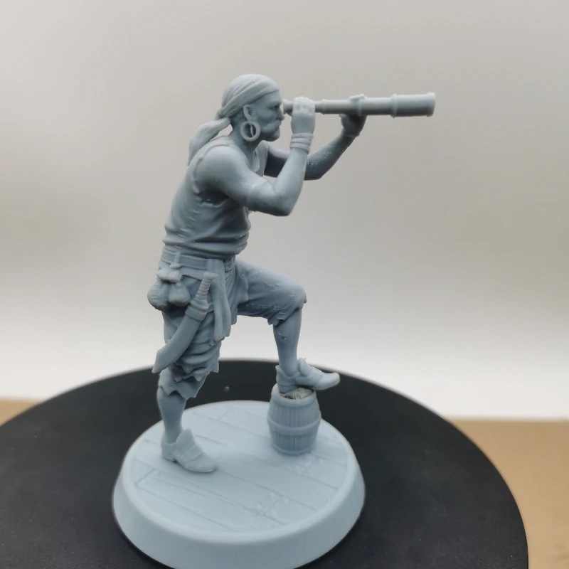 Resin Model Figure, 1/24 Scale Pirate Observer, GK, Unassembled and Unpainted Kit, 3D DIY Toy