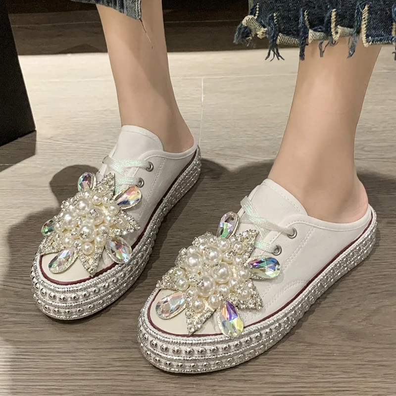 Women Luxury Canvas Shoe Pearl Rhinestone Decoration Skateboard Comfortable Vulcanized Casual Fashion Outdoor Shoes Female 35-40