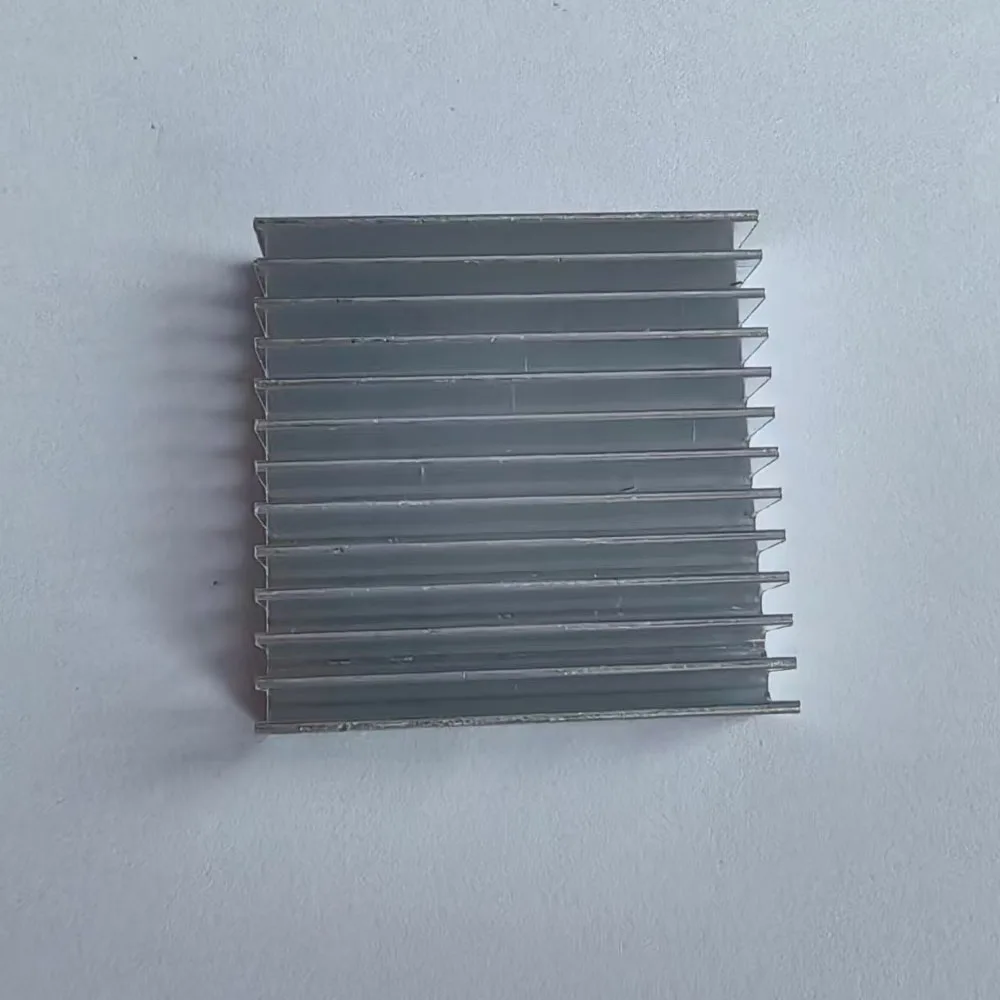 40x40x11mm Aluminum Heat Sink Radiator With Thermal Pad For Light DIY