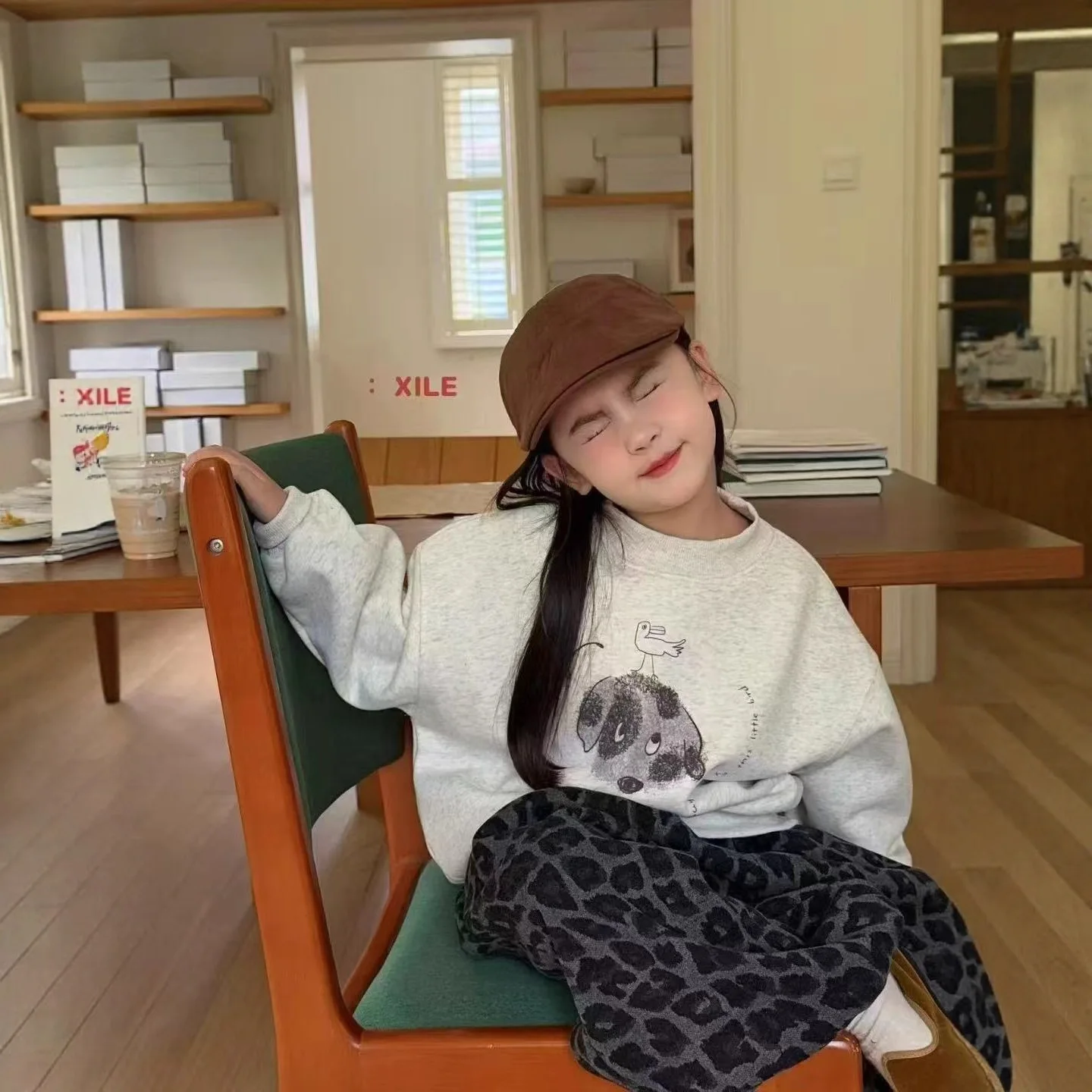 

Children Girls Two Piece Set Winter Dog Jacquard Thicken Warm Toddler Girls Sweatshirt+Leopard Kids Baby Girls Wide Leg Pant