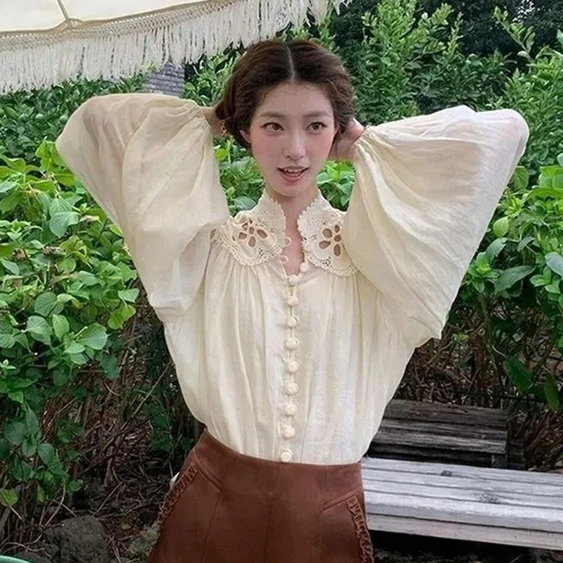 

Французская нежная ажурная блузка, женская однобортная свободная рубашка с длинным рукавом, повседневный милый топ с вышивкой в ленивом консервативном стиле