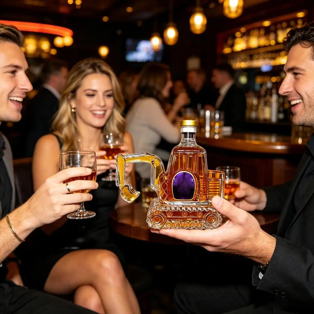 Whiskey Bottle Style Barware Excavator Shape Glass Whiskey Decanter with Stopper 3d Vehicle Liquor Bottle Heavy for Home