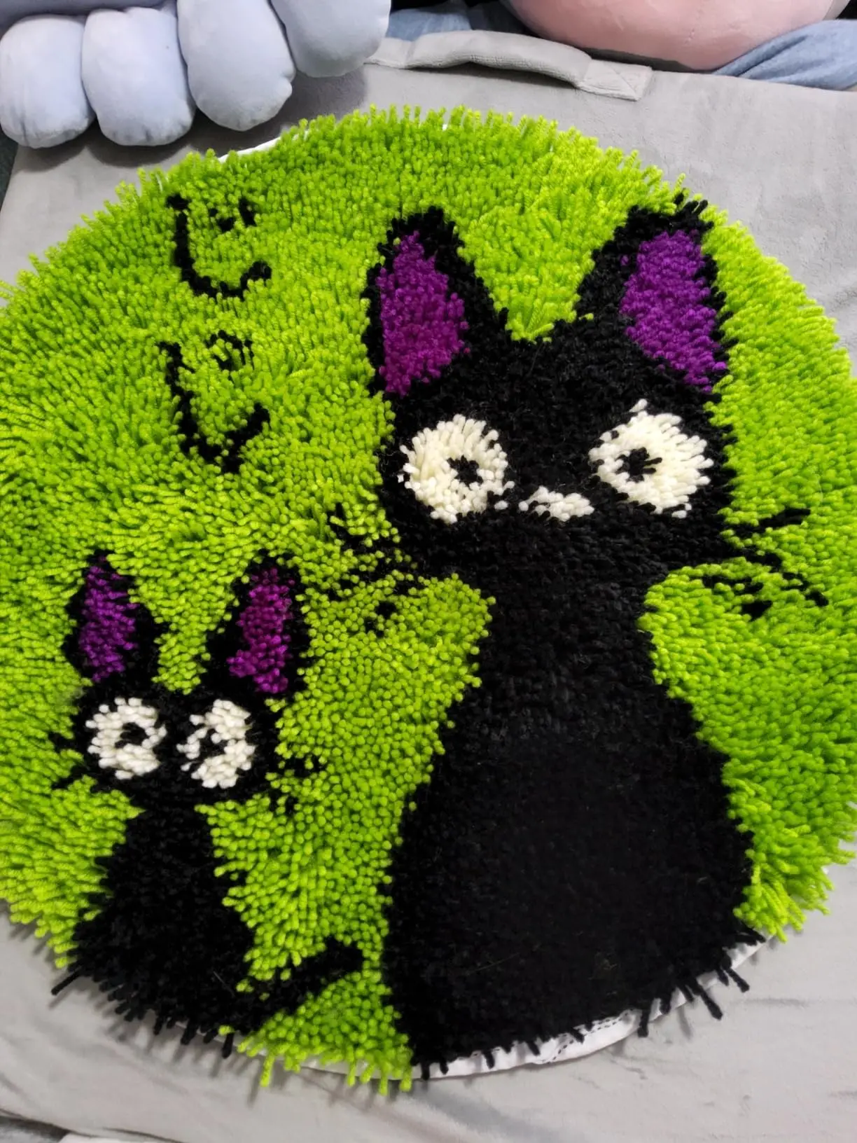 Latch Hook Kits for Adult Kids Beginners, DIY Latch Hook Rug Hanging Embroidery Tapestry Crafts, Pre-Cut Yarns, Easy Pre-Pattern