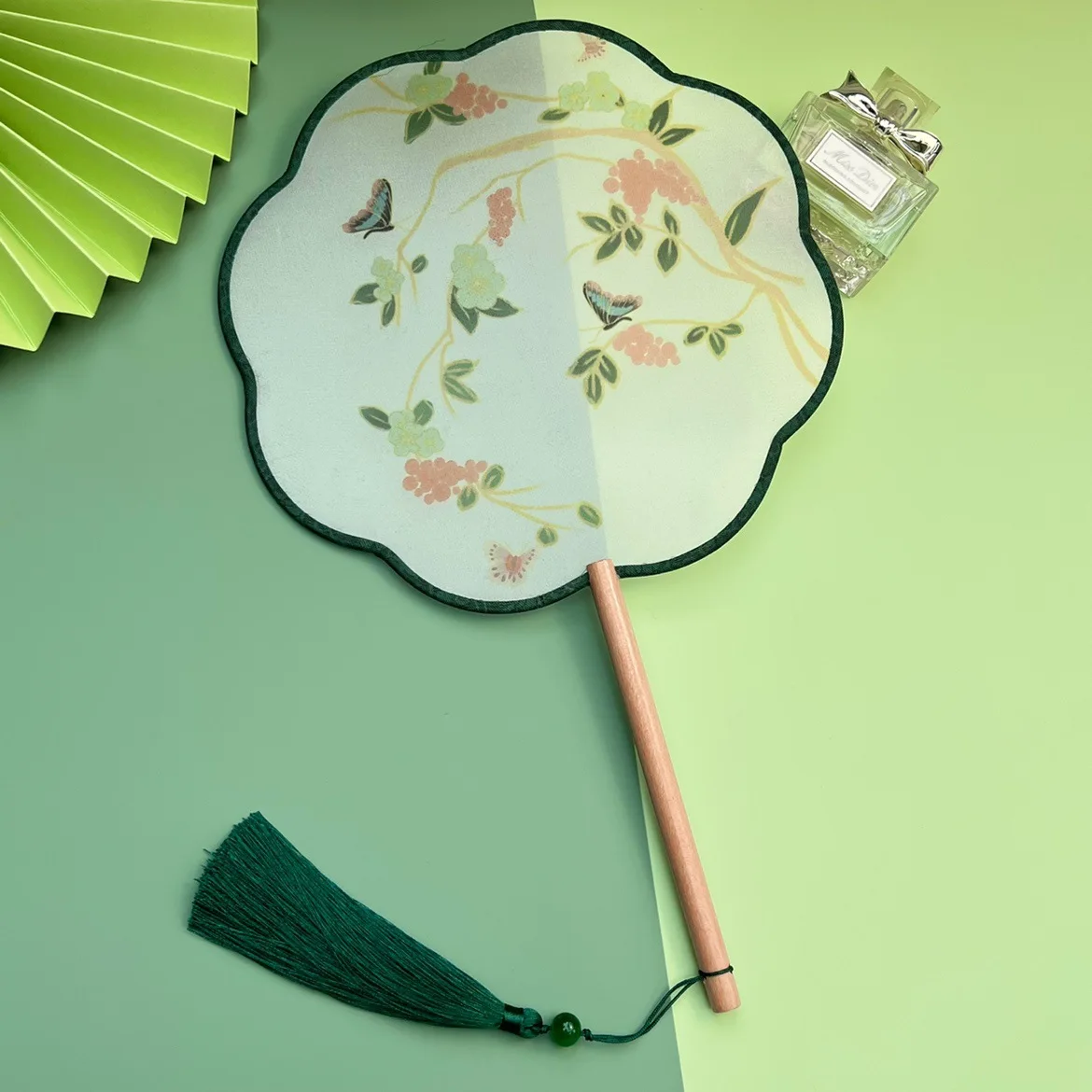 Eight Petal Semi Transparent Long Handled Ancient Style Group Fan Hanfu Photography Fan Classical Dance Performance Round Fan