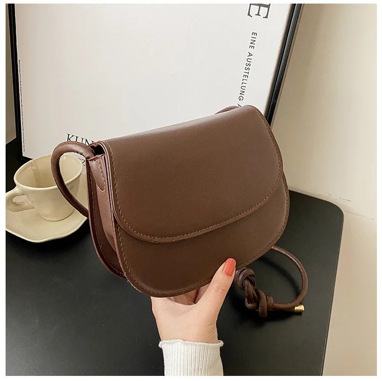 PU Solid Color Round Shoulder Women Retro Hasp Saddle Bag Single Root Portable Popular Messenger Handbag