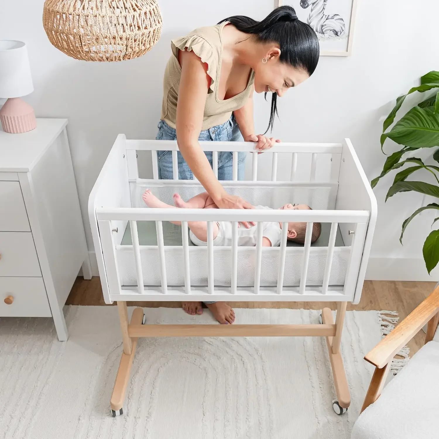 Cubs Wooden Bedside Bassinet Sleeper - เปลเด็กที่ปลอดภัยและมีสไตล์ - เปลเด็กที่เหมาะสําหรับทารกแรกเกิดและทารก -