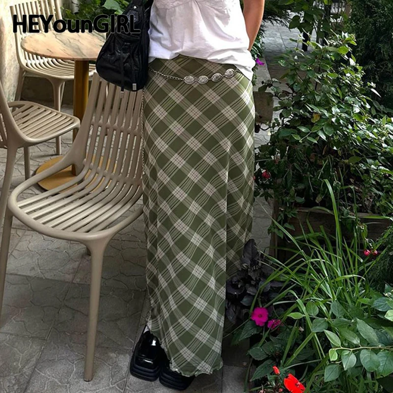 

HEYounGIRL Vintage Y2K Plaid Long Skirt Women Streetwear Trendy Autumn Green Casual Maxi Skirts Elegant 2000s Holiday Clothes