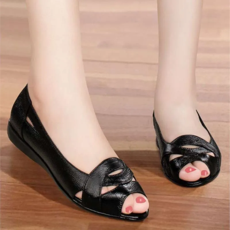 Summer Ladies Fashion Sandals Middle-Aged Soft Leather Fish Head Sandals Large Size Slope Comfortable Woman Shoes 35- 43