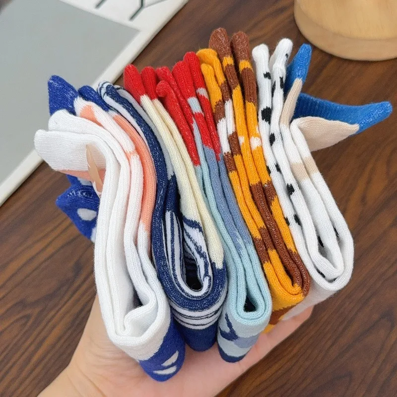 1/5Pairs Cute Split Toe Eel Pattern Socks for Women Men Cartoon Foot Cover Socks Funny Abstract Aquarium Mid-tube Stockings