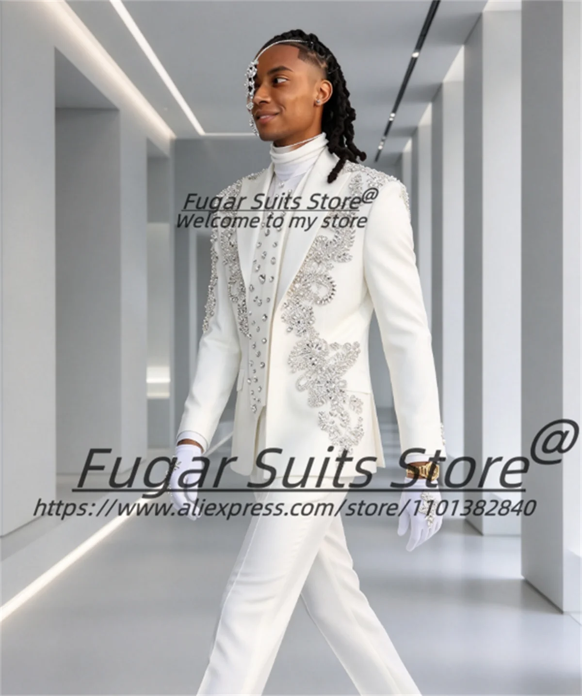 Luxurious White Groom Wedding Tuxedos Customized Shiny Silver Rhinestone Lace Embroidery Groom Wedding Tuxedos 2 Pieces Sets