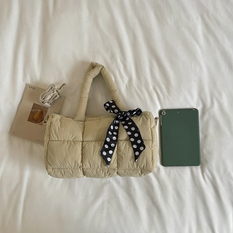 2026 Neue Designer-Schultertasche mit Karomuster, Space-Baumwoll-Handtasche für Damen, Große Kapazität, Daunengepolsterte Gesteppte Einkaufstasche für Damen – Detail 10