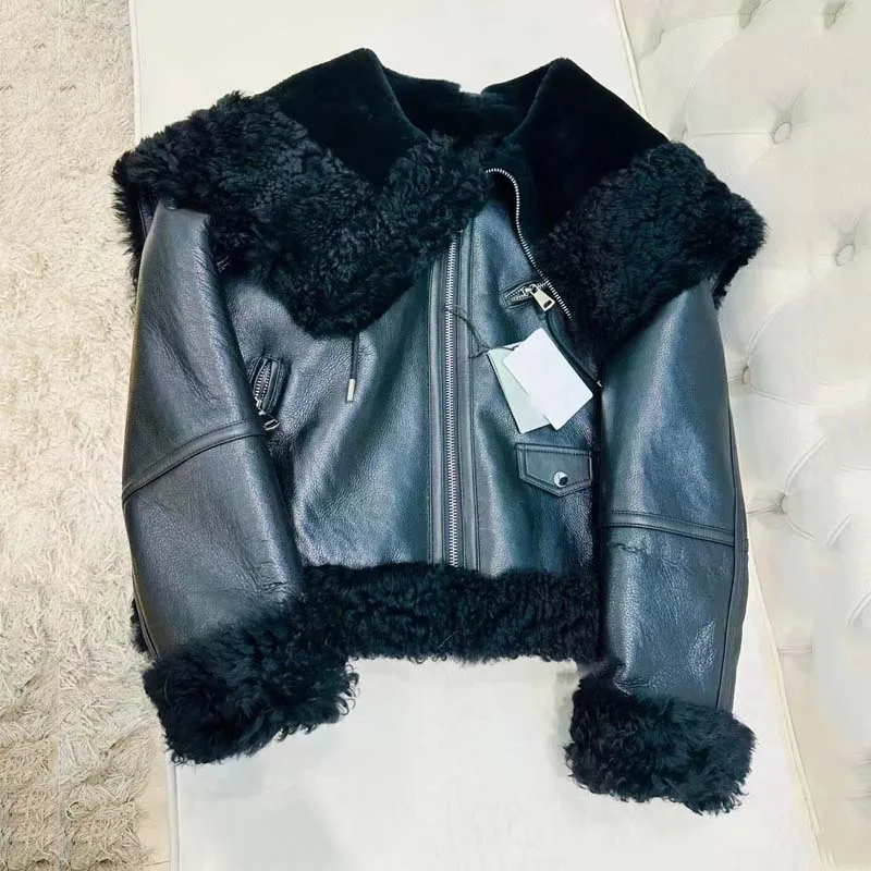 High Quality Thick Warm Merino Fur Sheepskin Coat Winter Women 2023 New Fashion Short Length Full Pell Clothes With Hooded