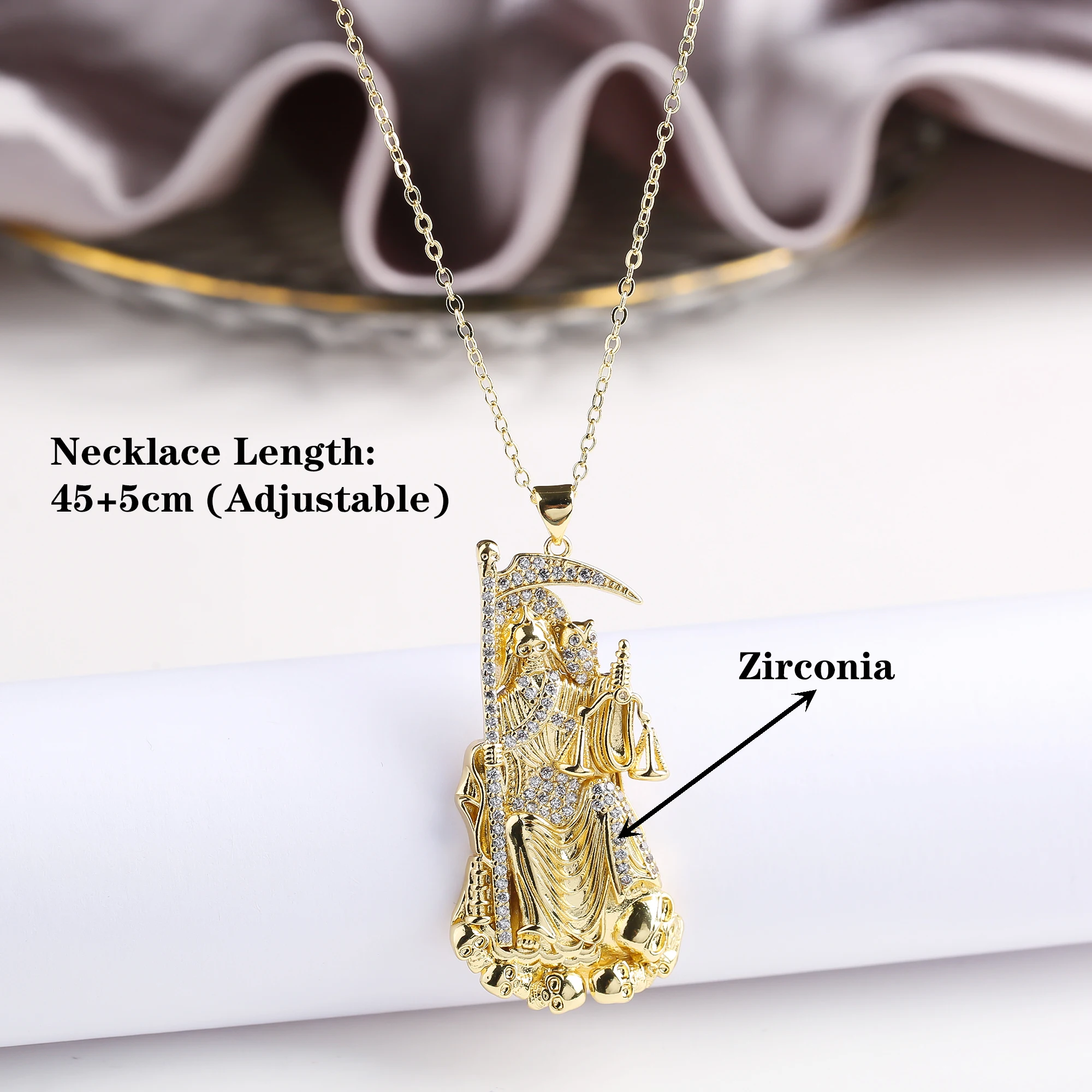 Personalized Shiny Zirconia Religious Character Cross Pendant Downstairs Hip Hop for Man Woman Punk Style Jewelry Accessories