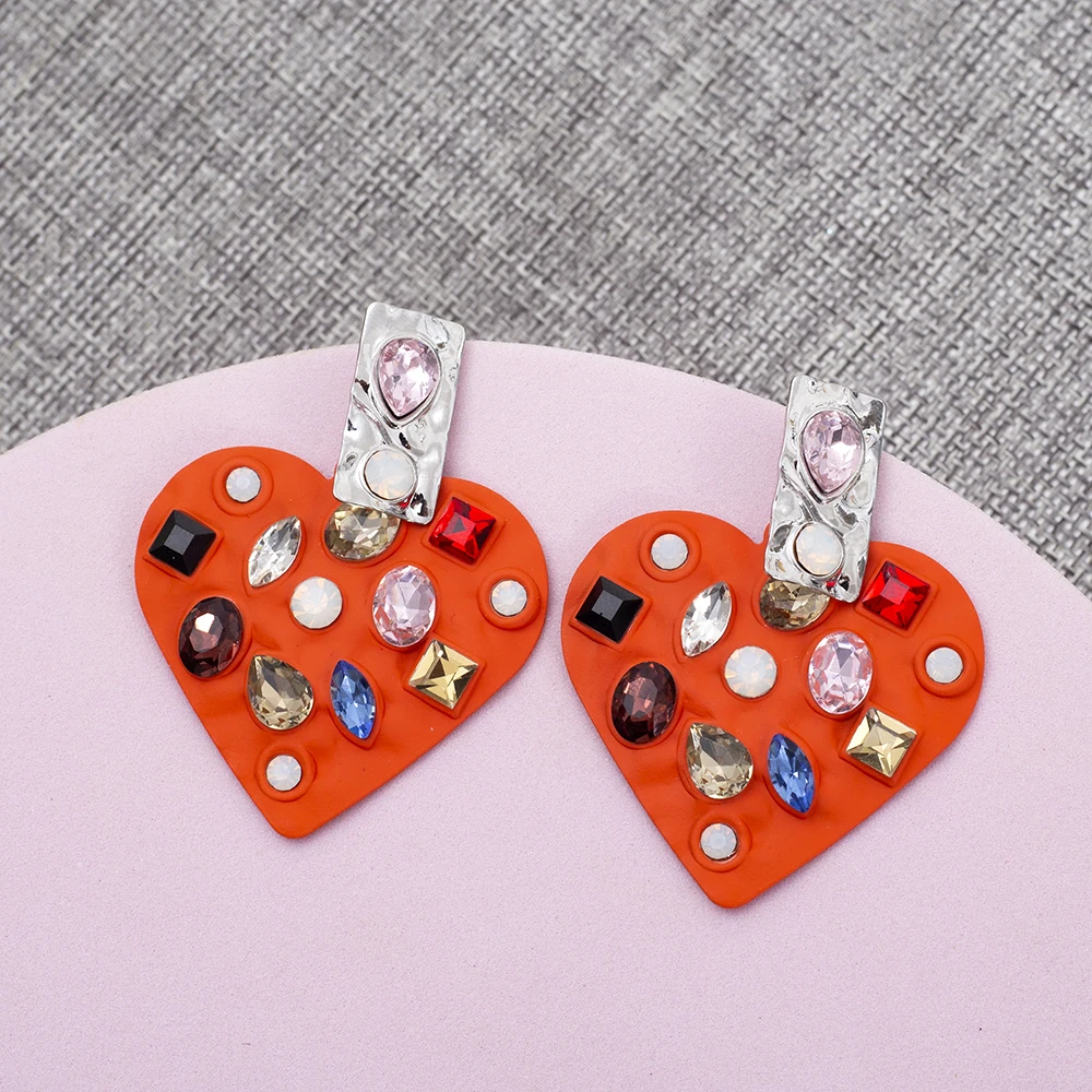 Korean Style Full Glass Rhinestones Retro Heart Earrings For Women Metal Spray Paint Temperament Color Matching Christmas Gifts