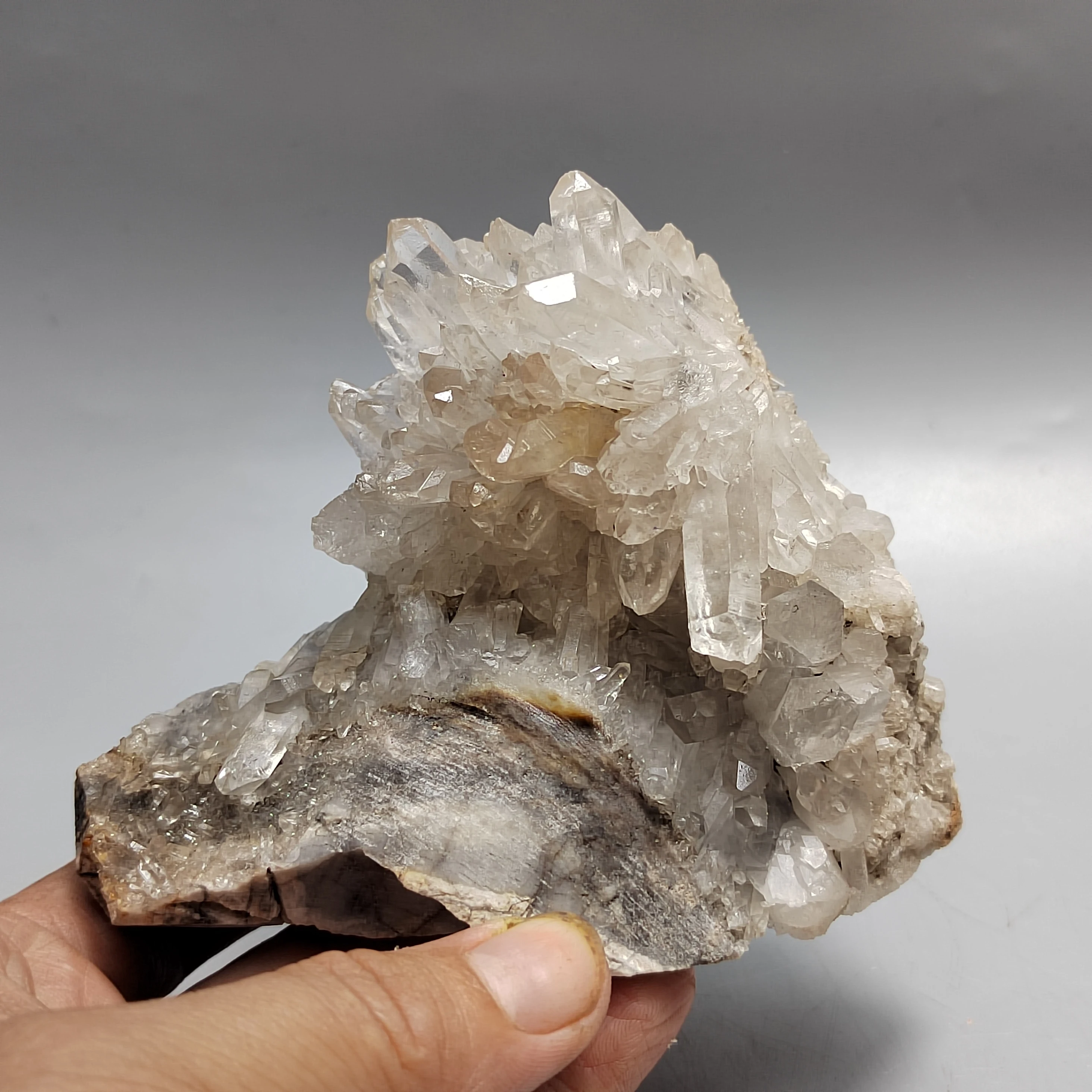 

328.2gNatural Topaz cluster mineral quartz healing round vein teaching stone home decoration CRYSTAL QUARTZ GEM