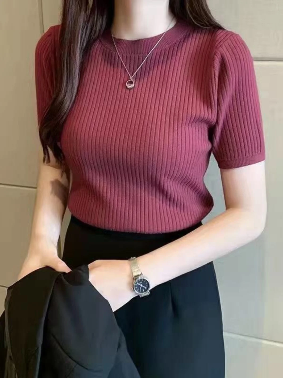 

Slim Fit Short Sleeve Knitted Top Women's Overhead round Neck Base Shirt Casual Style Fashionable Korean Design Summer 2026