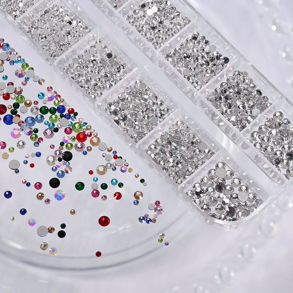 12 Gitter, 3D-weiße Nail-Art-Strasssteine und 2 Werkzeuge, gemischte Größen, flache Rückseite, rundes Glas, Diamant-Nagel-Charms, DIY-Handwerk, Maniküre-Zubehör – Detail 12