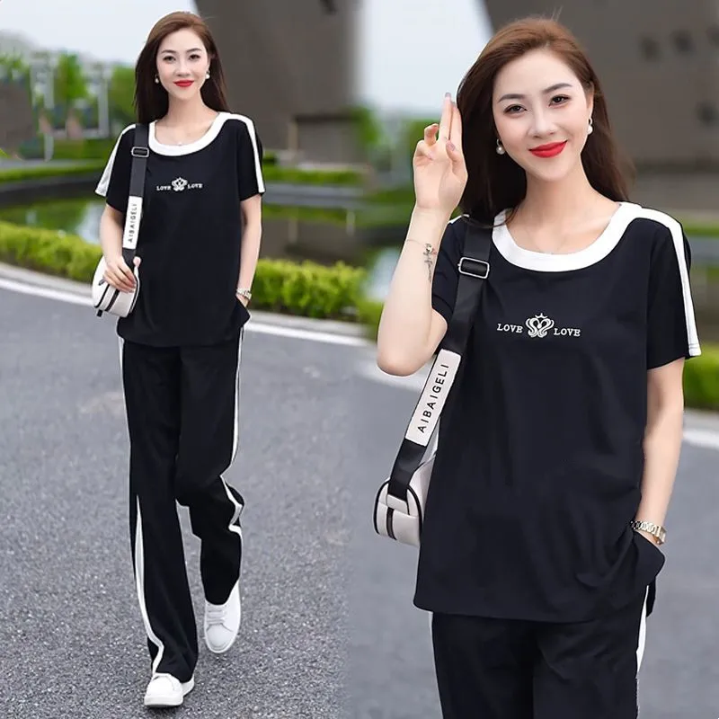 2024 Spring and Summer New Women's Set Fashionable Loose Short Sleeve Running Sportswear Two Piece Set Trendy