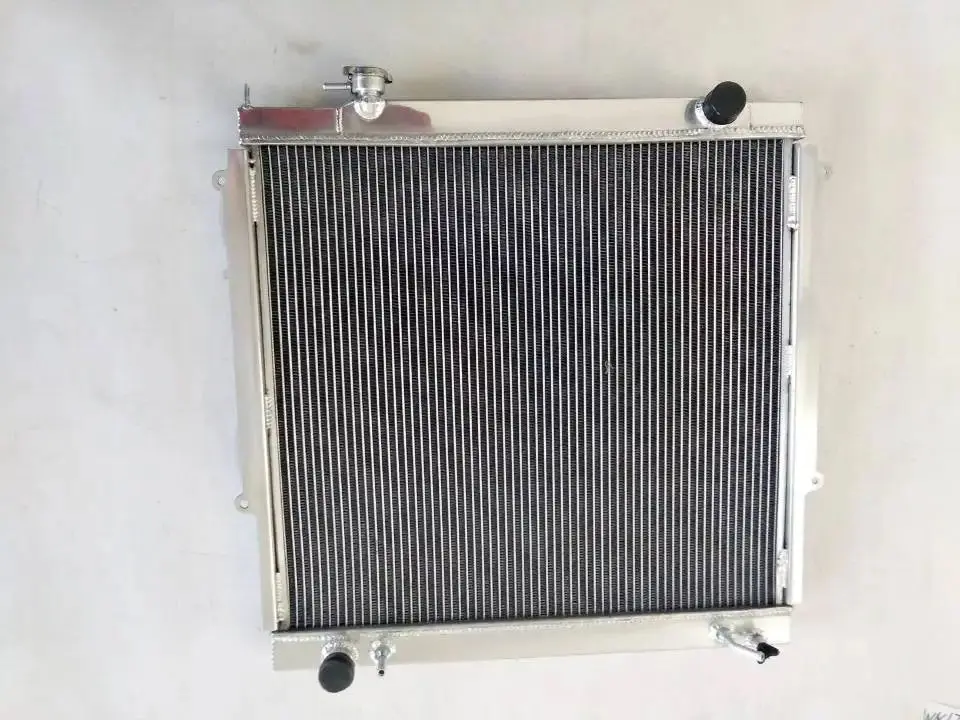 Aluminium Radiator for 1995-2004 Toyota Tacoma Runner Cab Pickup L4/V6 2.7L/3.4L 1996 1997 1998 1999 2000 2001 2002 2003