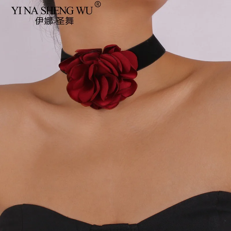 Accesorios de baile para mujer, collar de flores rosas grandes, gargantilla de terciopelo negro, collar de clavícula de actuación de Flamengo de baile moderno