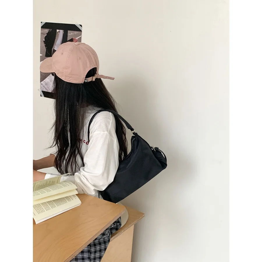 Lightweight Nylon Hobo Handbag Simple Shoulder Bag Fashion Shopping Versatile Waterproof Daily Women Shoulder Crossbody Bag