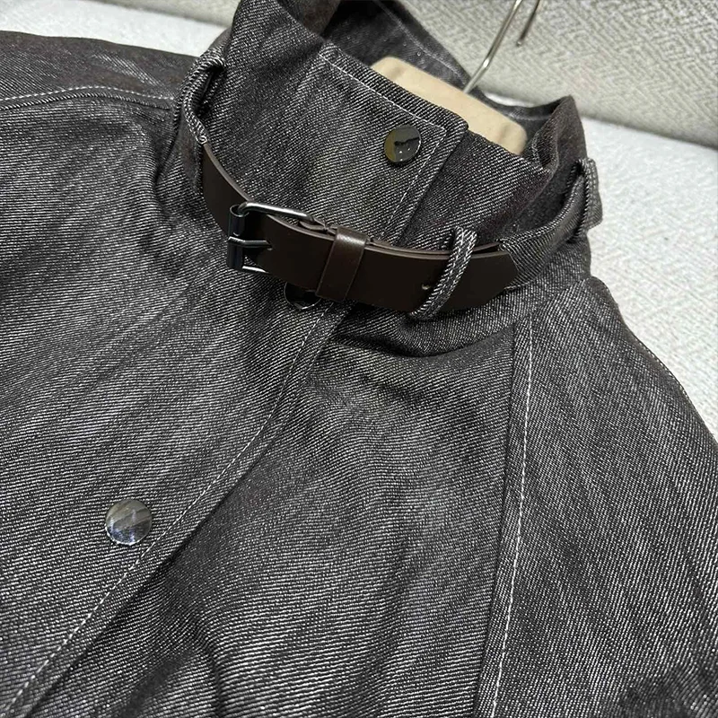 معطف نسائي عالي الجودة بخيط فضي وذهبي ناعم، أزرار جلدية، يتميز بقماش الدنيم، طراز فاخر متطور 2591995 #3