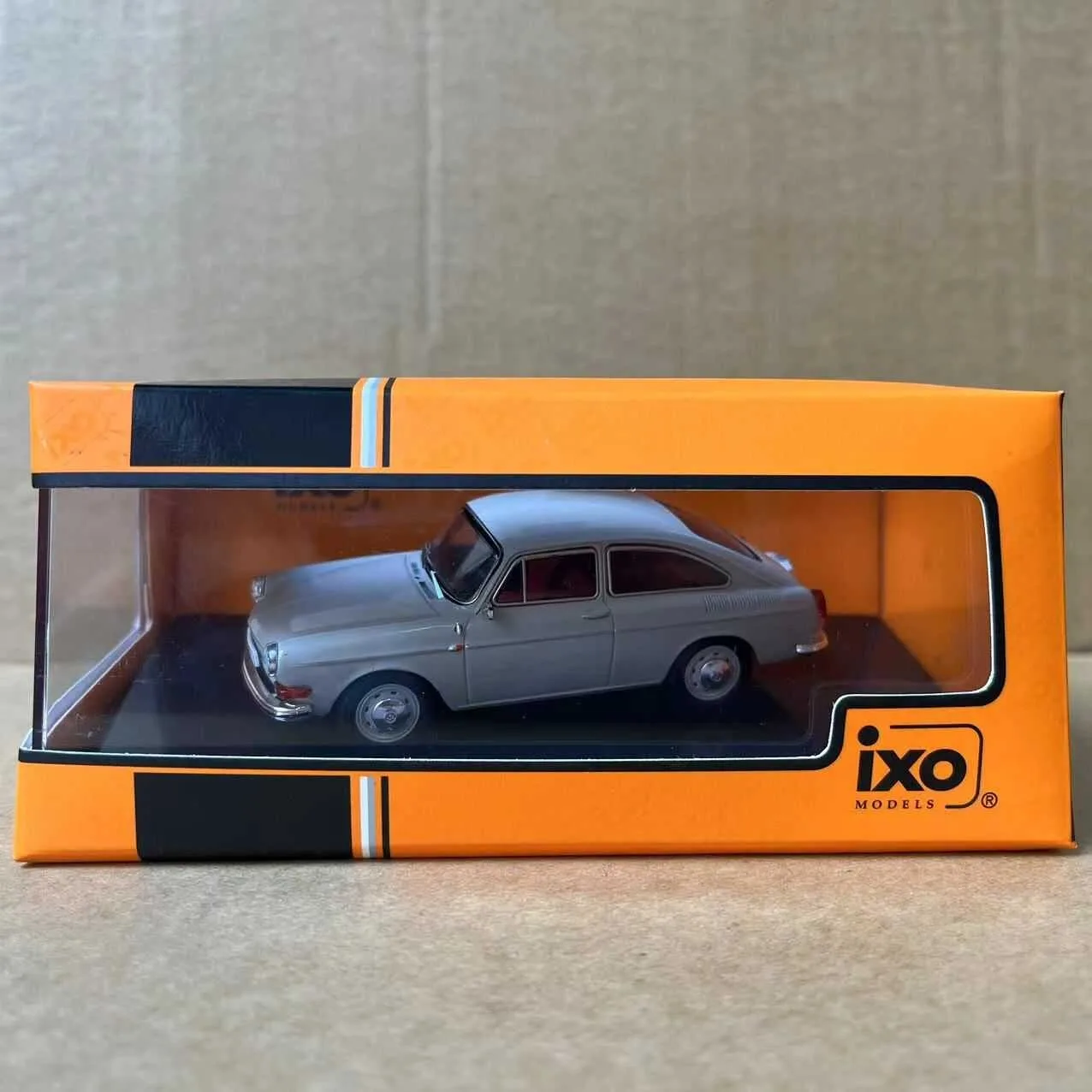 IXO 1/43 Scale 1600 TL 1969 Alloy Car Model Diecast Toys Collection Ornaments Souvenir Toys