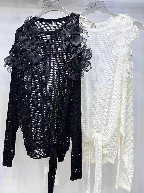 

2025 Autumn 2025 New Korean Fashion Versatile Round Neck Three Dimensional Flower Strap Off Shoulder Knitted Shirt Top for Women