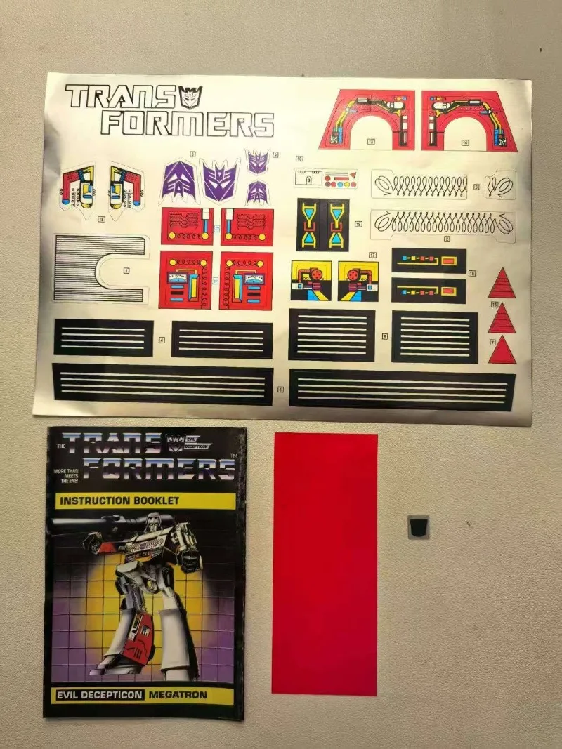 Nuovo kit garage per giocattoli animati Transformer G1 Megatron KO in magazzino ‌ Giocattolo artistico Regali di festa Personaggi anime Studio Colleziona modello
