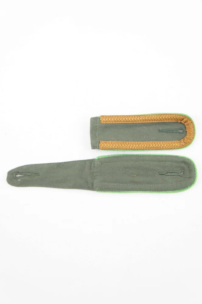 GISH-089 WWII German Heer DAK Mountain Troops Unteroffizier Sergeant shoulder boards