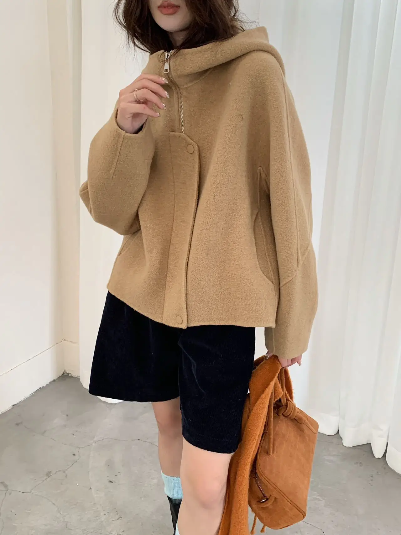 

Women's Autumn Winter Hooded Zip Up Loose Wool Coat Lady Streetwear Solid Color Long Sleeve Warm Wool Outwear