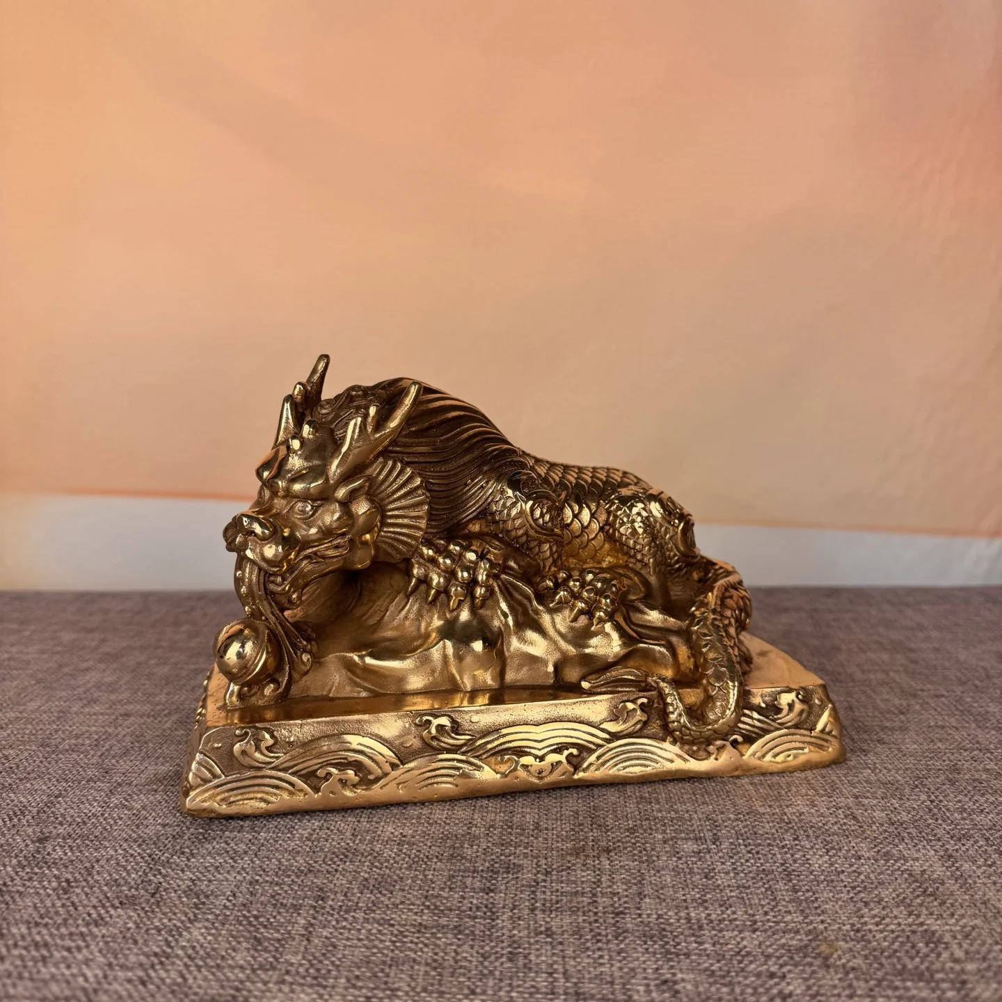Old Brass Water absorbing beast a pair Exorcism Water avoiding mythical beast study screen Amass wealth Ornaments