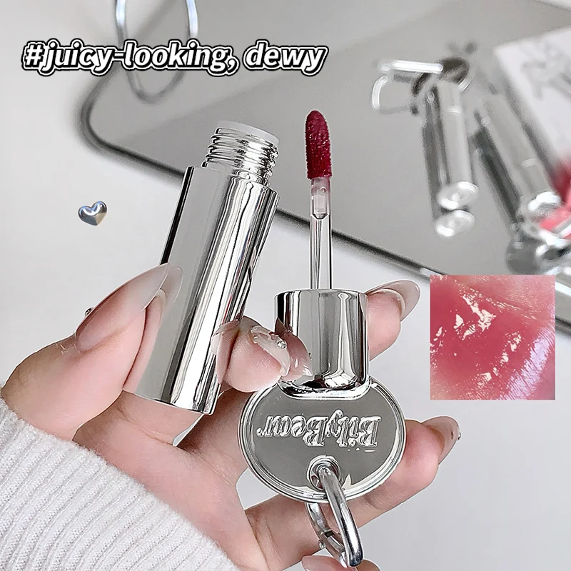 Carry cute key lip gloss with you (water gloss mirror, moisturizing and suitable for gatherings in autumn and winter)