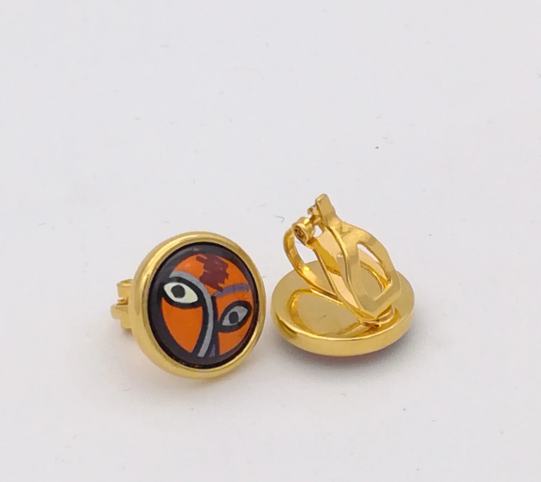 Round Earrings; Copper plated 18K Gold + enamel color,  Enamel colored Round Earrings weigh about 5.6 grams. Enamel color is fir