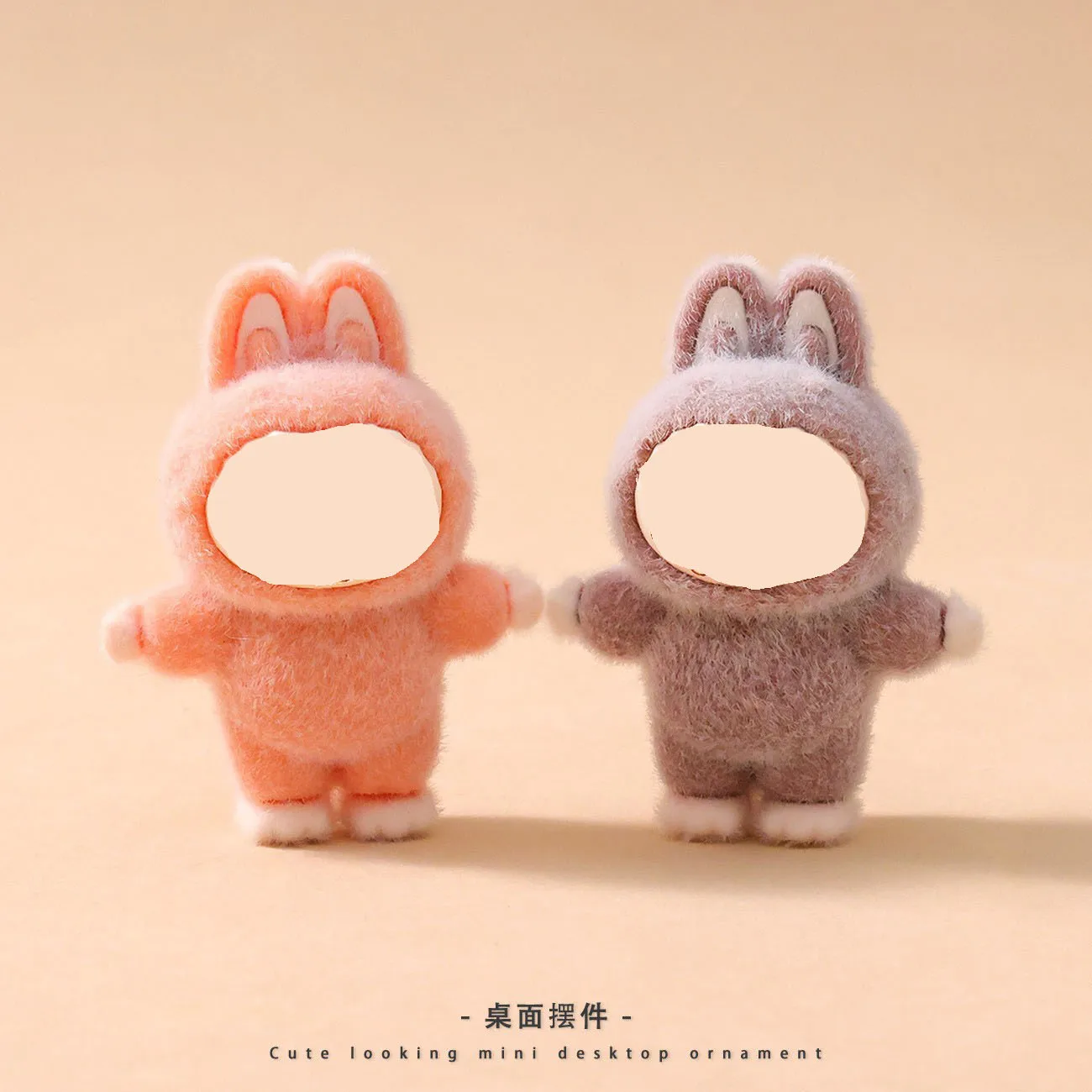 

10PCSCute and adorable figurine tabletop decoration for the desk