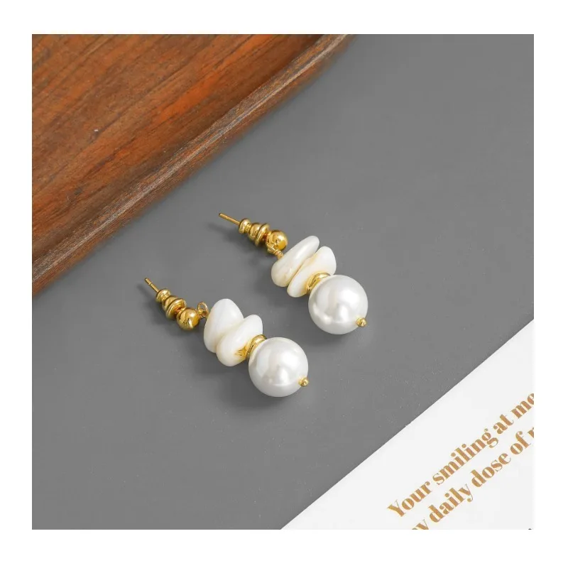 

Xiaojia Spring and Summer Series Pearl Stud Earrings Simple Light Luxury Niche Temperament Glazed Pearl Shell Stud Earrings