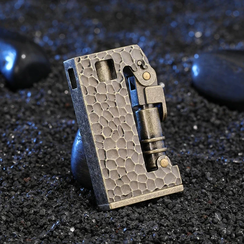 2025 النيزك ناقلة دفع أخف المعادن الرجعية مفتوحة لهب أخف الرجال أداة صغيرة التدخين اكسسوارات الشعلة أخف MMM