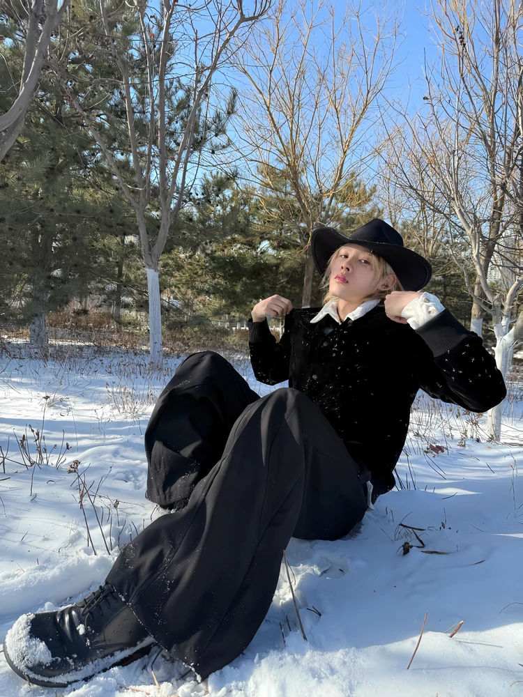 

Куртка-бомбер DEEDS Undercover 02AW из черного бархата с крестовым мотивом, молодежная повседневная, приталенная, с пуговицами, из полиэфирного волокна