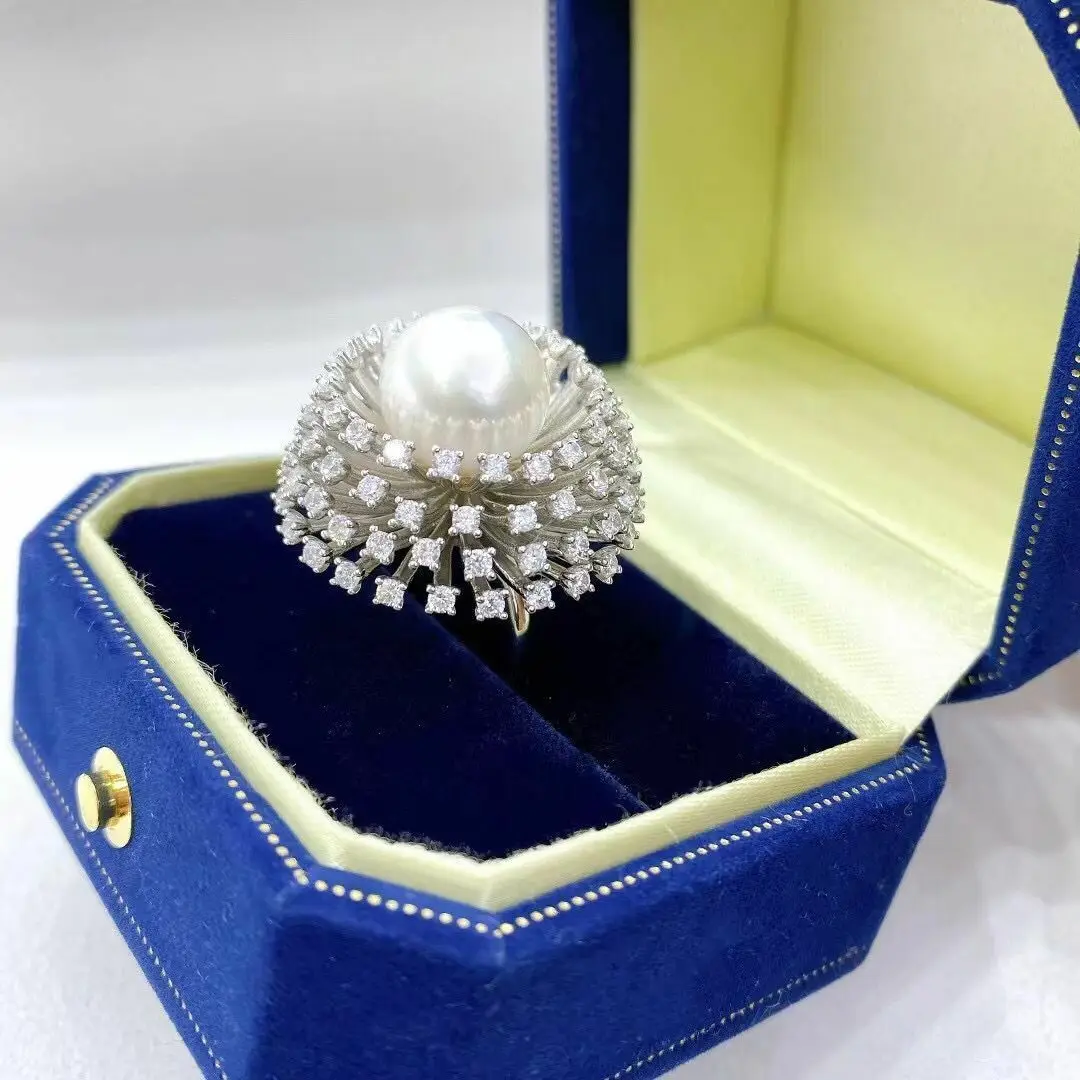 

Classic 10-11mm South Sea Round White Pearl Ring 925s