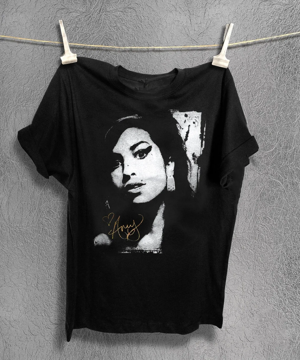 

New Popular Amy Winehouse Black T-Shirt Cotton Full Size