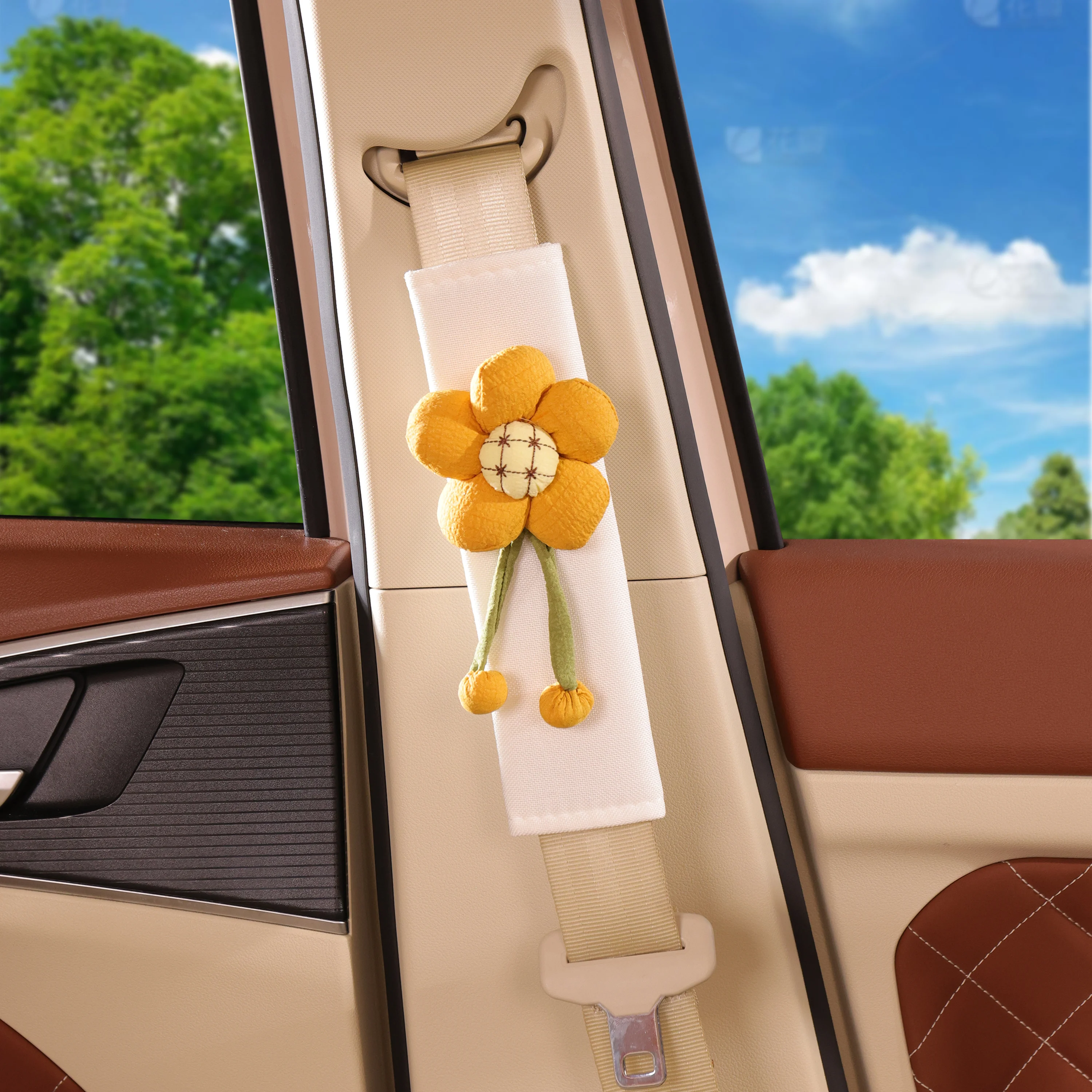 

Breathable Ice Silk Car Seat Belt Cover, Cooling Shoulder Pad for Hot Weather & Long Drives, Floral Universal Car Accessories