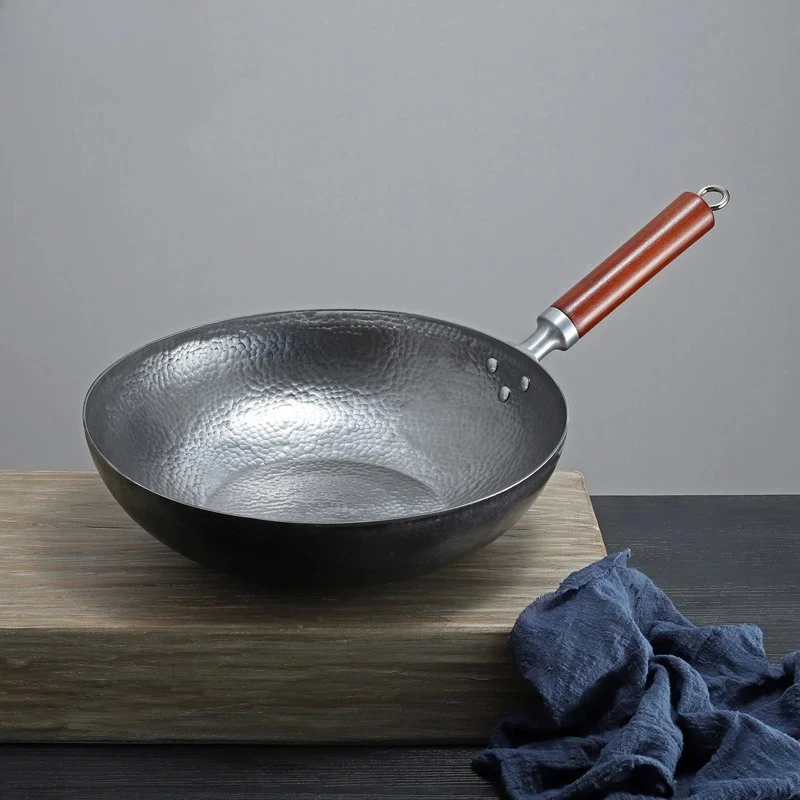 

Master Star-Chinese Traditional Handmade Forging Iron Wok, Induction Available, Durable Non-stick, No Coating, Cauldron