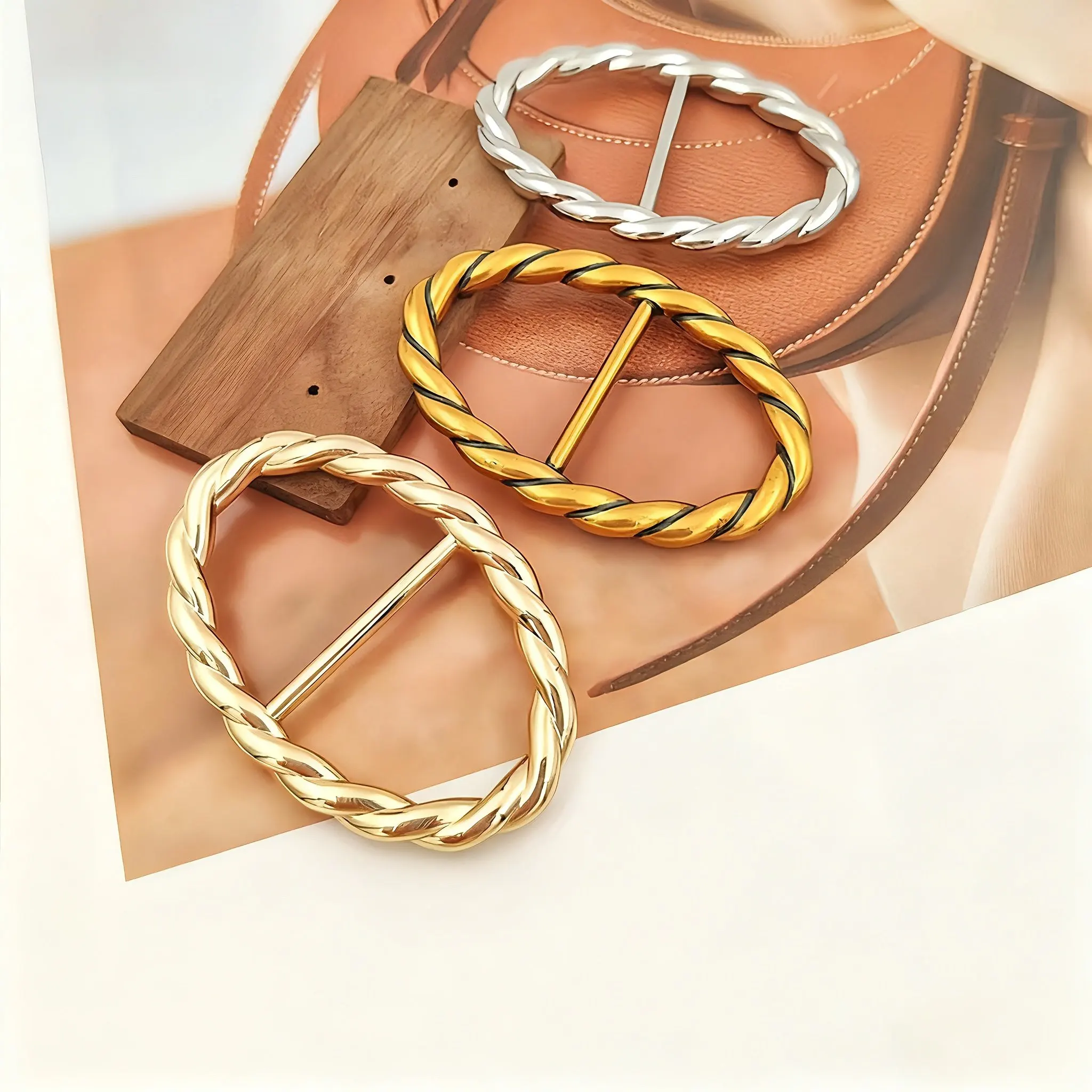 

3pcs/set Multipurpose Shirt Ring Belt Buckle Belt and Scarf Adjuster Elliptical Retro Slim Belt fashion Accessories Scarf Buckle